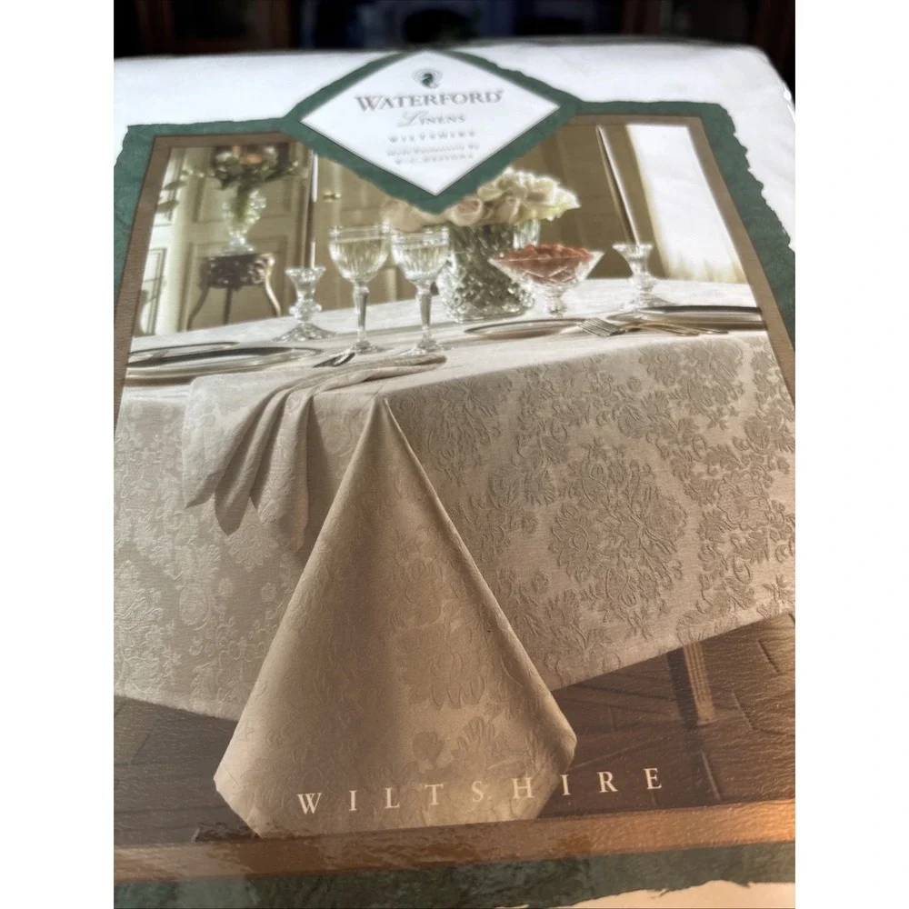 Waterford‎ Oblong Tablecloth Wiltshire Style 70